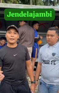 TAK TERIMA DISKORSING TANPA DASAR, JAKER DAN RIFKI TANTANG PSSI KABUPATEN KERINCI DEBAT TERBUKA LIVE